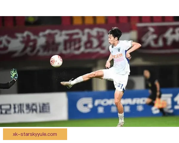南京城市免签前申花球员朱启文